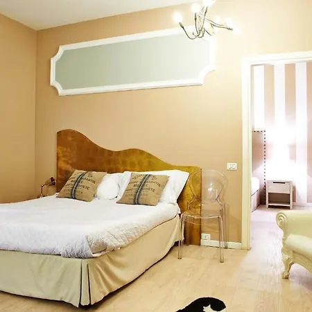 Petite Apartment *